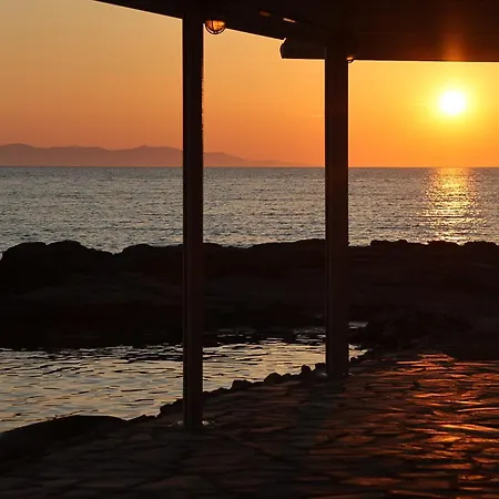 アパート To Kamnaki - Beachfront In Mykonos Town