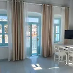 아파트 To Kamnaki - Beachfront In