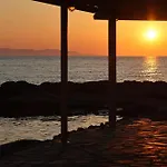 아파트 To Kamnaki - Beachfront In Mykonos Town