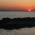 Apartmán To Kamnaki - Beachfront In