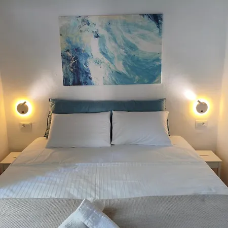 Апартаменты To Kamnaki Seaview In Mykonos' Heart