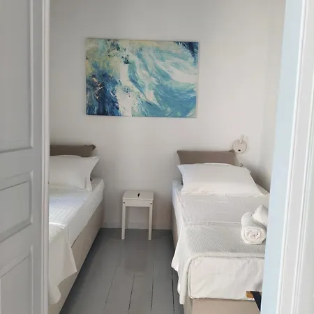 To Kamnaki - Beachfront In Apartment Mykonos Town