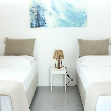 To Kamnaki - Beachfront In Mykonos Town